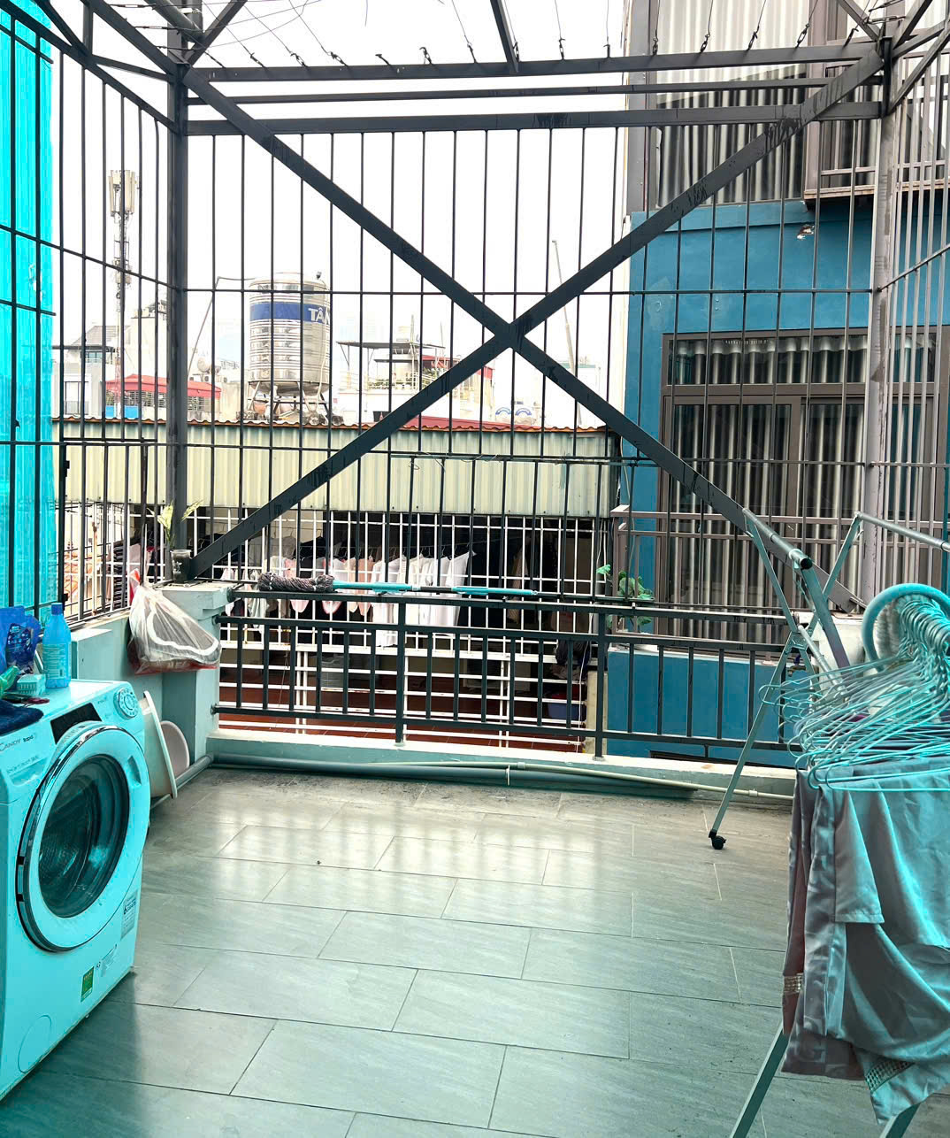 Cho thuê nhà ngõ phố Đào Tấn 38m2 - 6 tầng thang máy 30triệu. 15992233