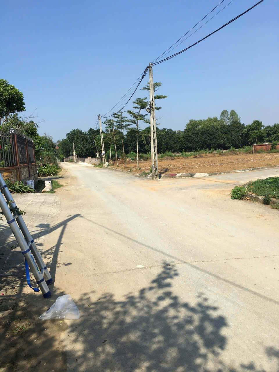 Chính Chủ Bán đất Liền Kề : 101.7m2 đất fun thổ cư . Thôn 7 Phú Cát / Hòa Lạc/ Hà Nội, lh 0966329691 15992331