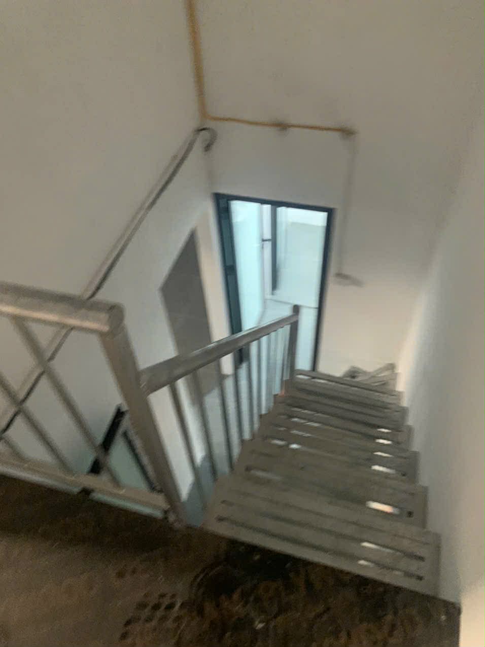 Cho thuê nhà nguyên căn, MBKD 2 mặt đường lớn 80m2 Trâu Quỳ,Gia Lâm kinh doanh tốt 15992352