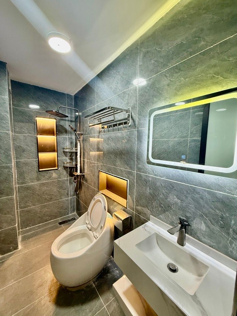 Bán nhà Trần Khát Chân 66m2 ô tô cửa full nội thất chỉ 12 tỷ 15992355