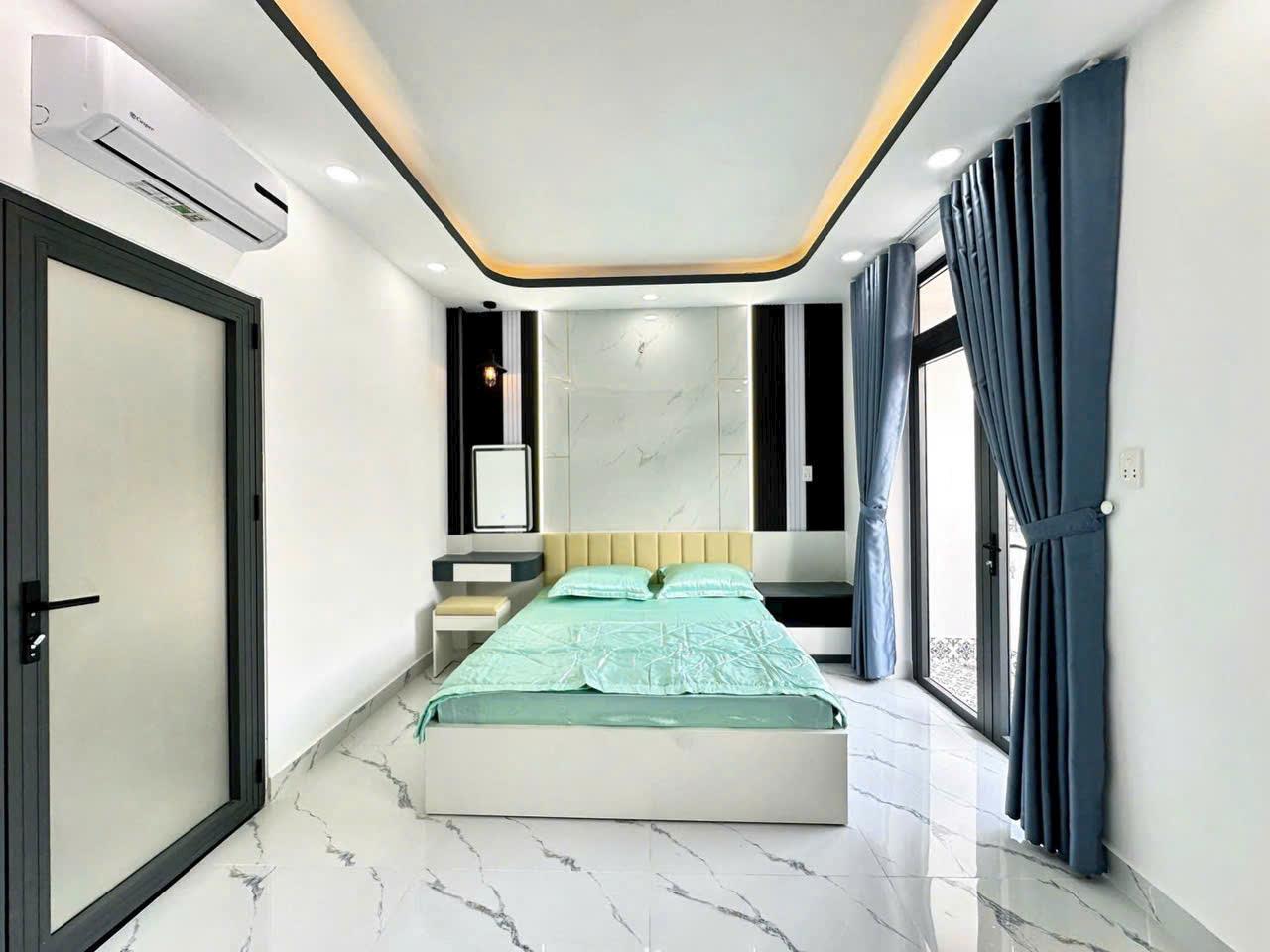 Nhà ngay khu cán bộ ở, dân trí cao, 4 tầng, hẻm xe hơi, hơn 8 tỷ xíu 15992362