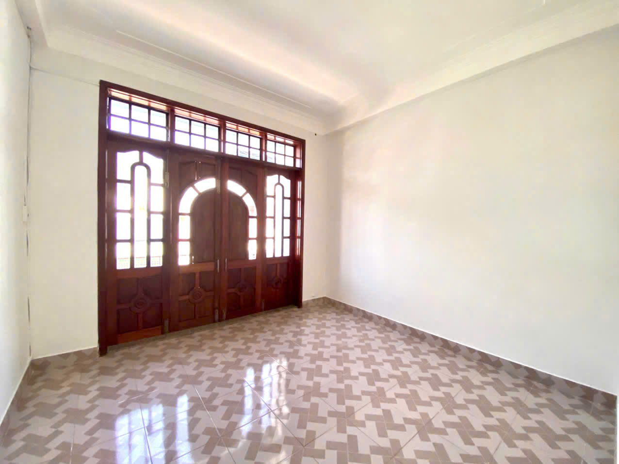 Nhà 3 Tầng  Biển Nha Trang Đi Bộ Ra Biển Chỉ 600M Giá Rẻ 15992436