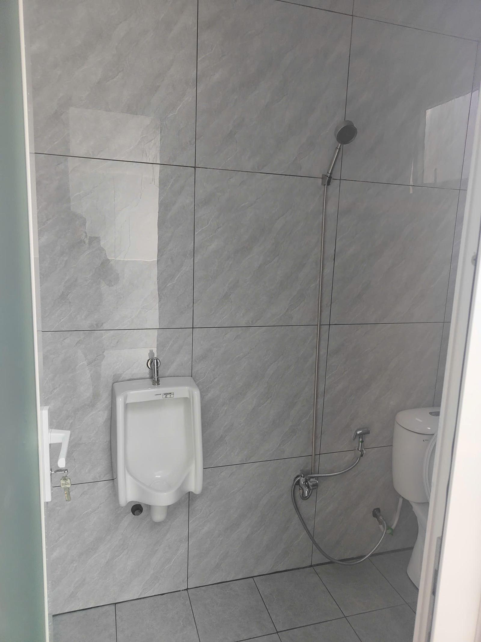 Bán Lô Đất Tặng Nhà Mặt Tiền Hoàng Hữu Nam, phường Tân Phú (quận 9 cũ), TP Thủ Đức 15992440