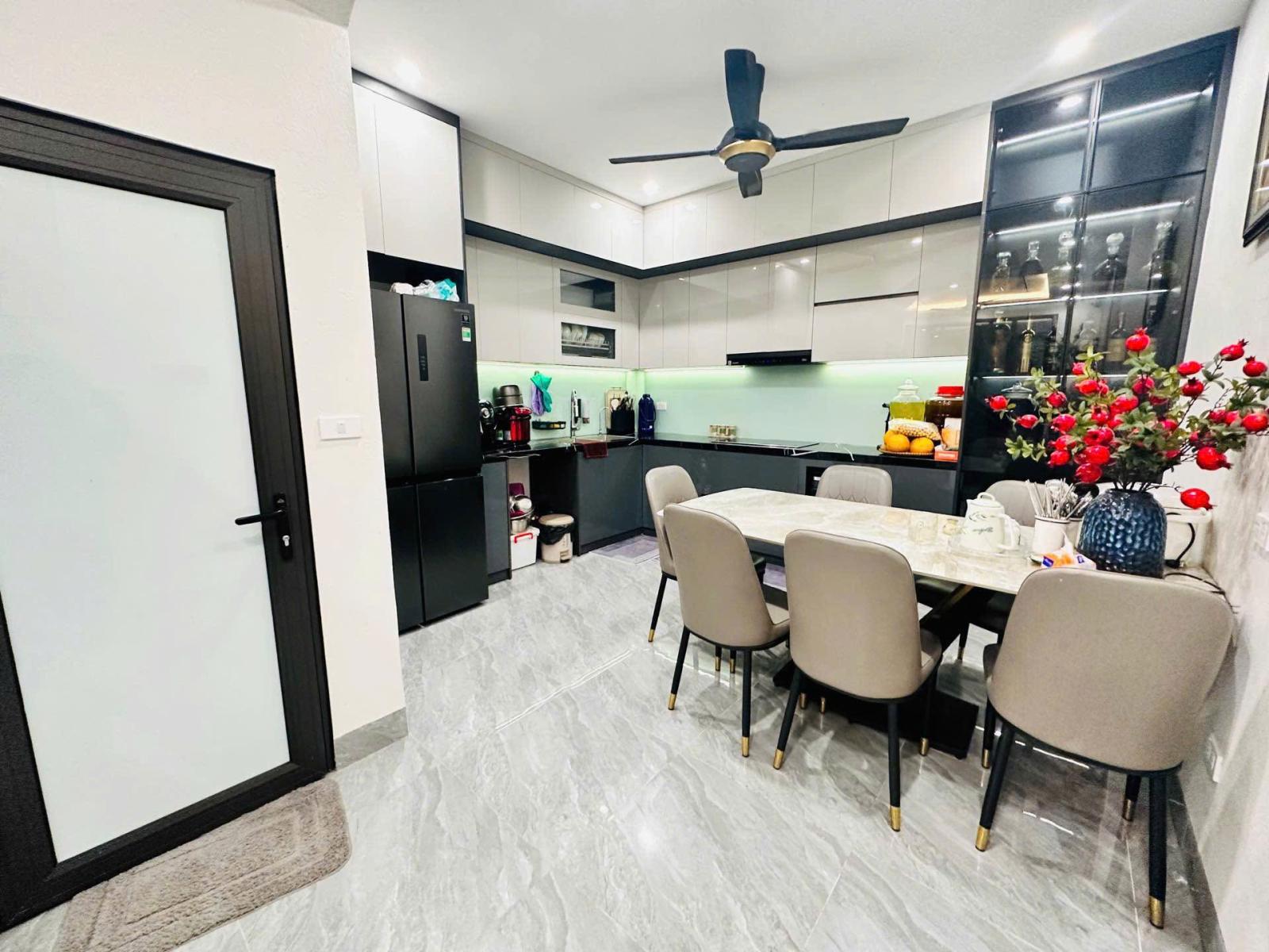 Trung tâm Long Biên, Cạnh Aeon mall, khu vực dân trí đón cầu THĐ tiện ích ngập tràn giá rẻ 15992445