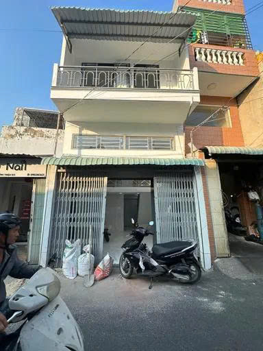 MẶT TIỀN ĐHT27 - 30m2 -3 tầng 2PN - CHỈ 2.52 TỶ - KINH DOANH NGAY 15992456