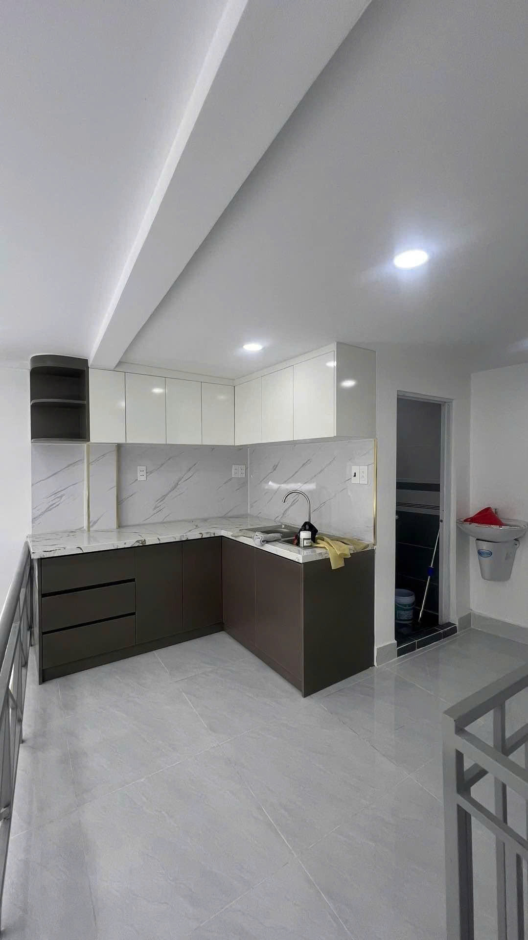 MẶT TIỀN ĐHT27 - 30m2 -3 tầng 2PN - CHỈ 2.52 TỶ - KINH DOANH NGAY 15992456