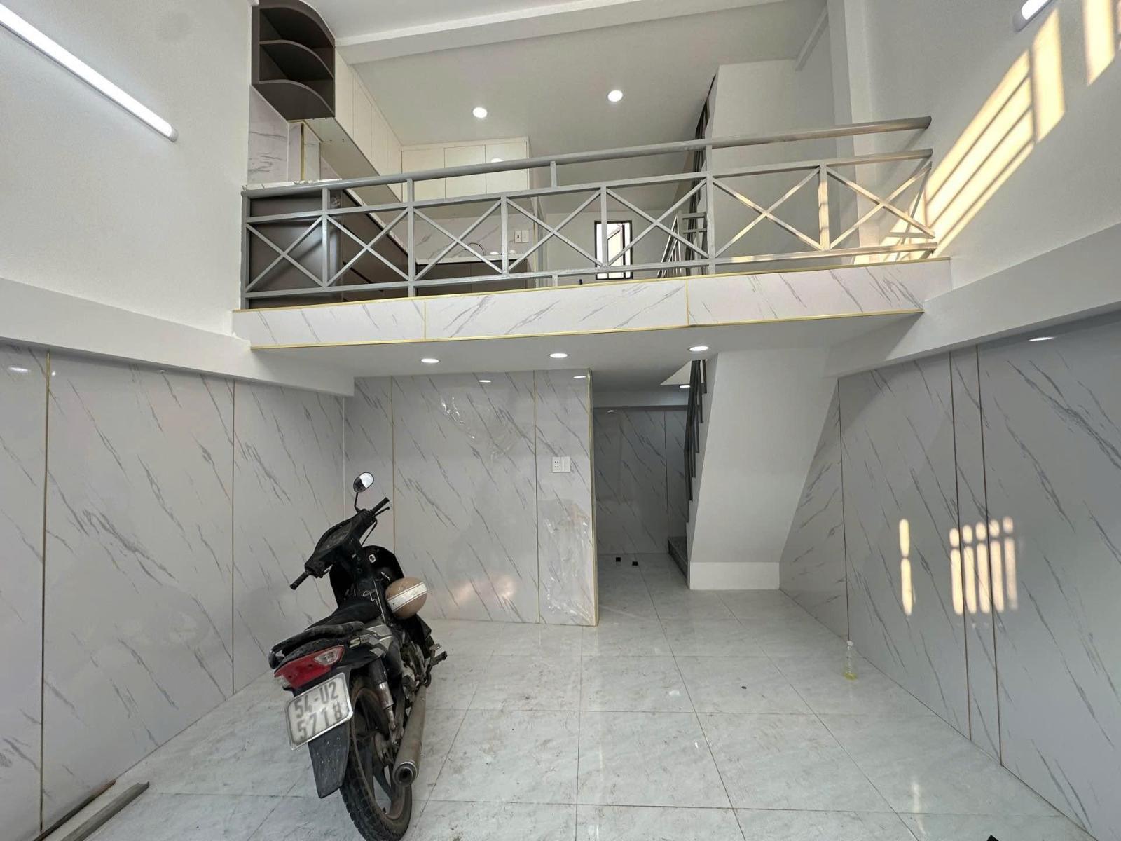 MẶT TIỀN ĐHT27 - 30m2 -3 tầng 2PN - CHỈ 2.52 TỶ - KINH DOANH NGAY 15992456