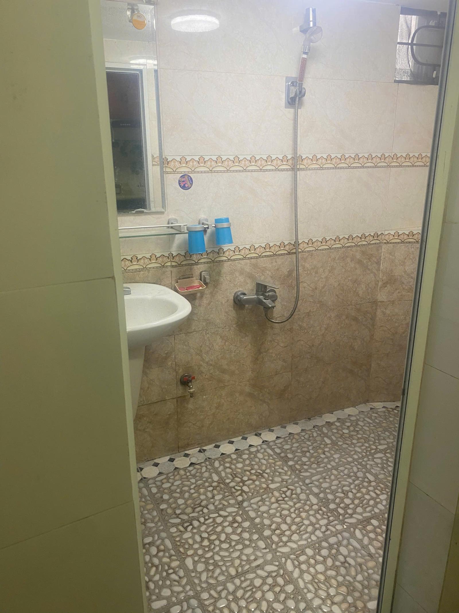 CC- CHO THUÊ NHÀ TẬP THỂ TẦNG 1 TẠI CỔ NHUẾ 2, BẮC TỪ LIÊM, HÀ NỘI ( ĐỐI DIỆN ĐH MỎ CŨ ) GIÁ 6TR/ 15992469