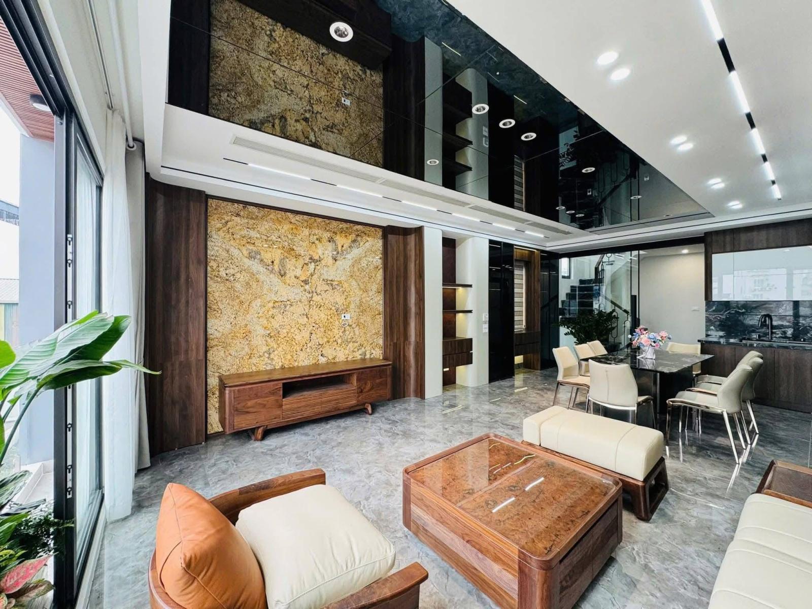 Bán nhà mặt phố Đào Tấn, 7 tầng thang máy, kinh doanh đỉnh, chỉ 33 tỷ 15992477