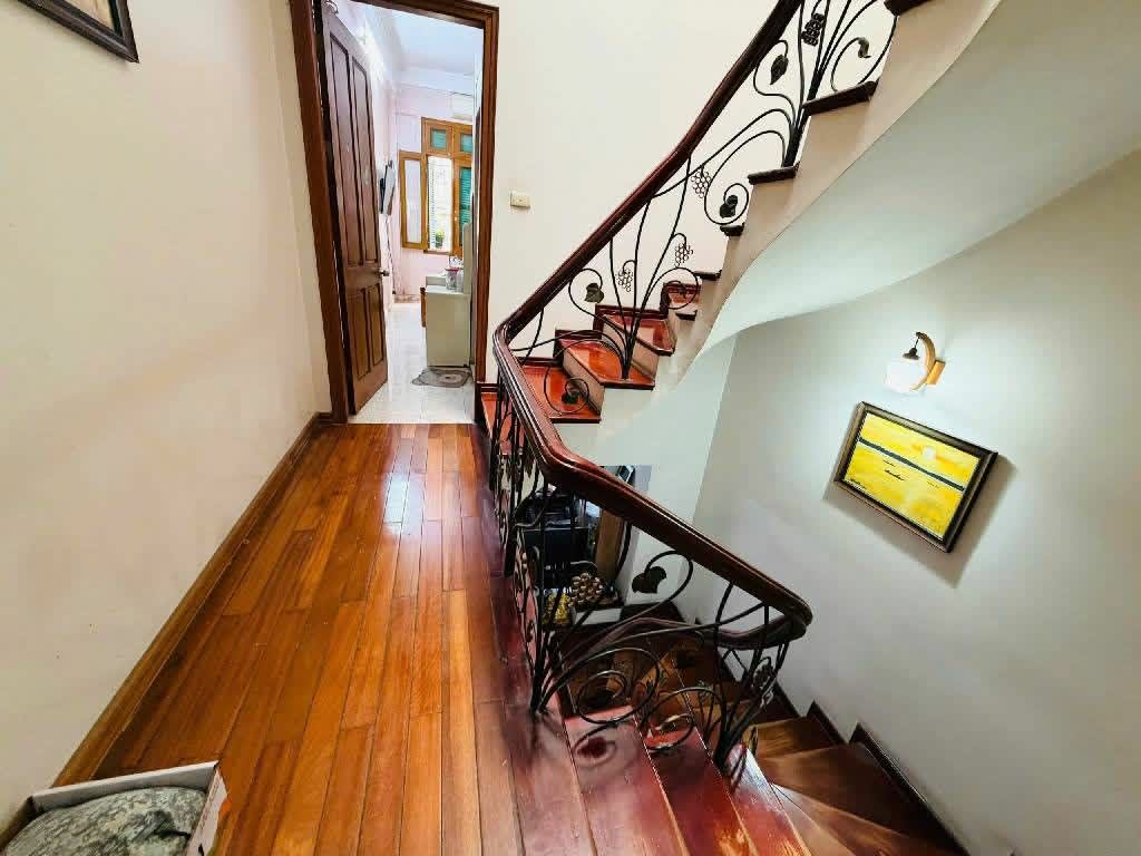 Bán nhà 5 tầng phố Trích Sài. diện tích 60m2, giá 28 tỷ 15992480