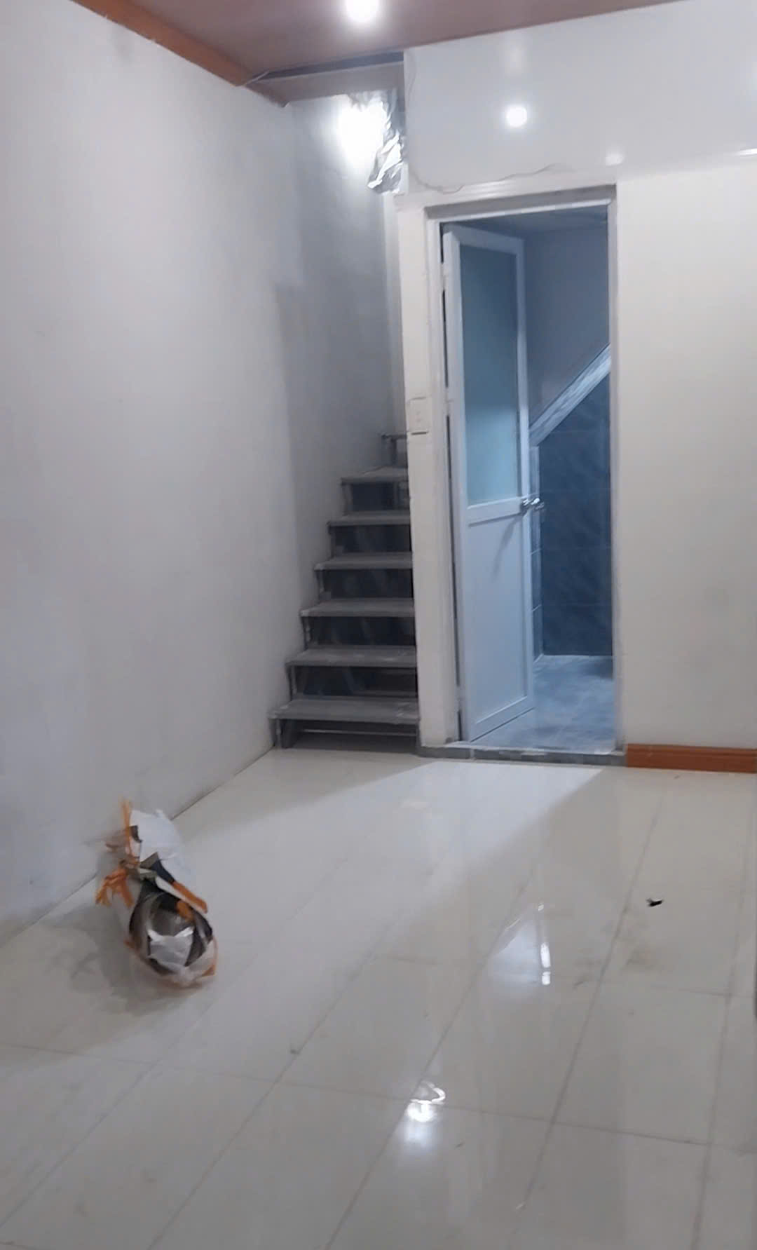 Cho thuê nhà giá rẻ Bùi Xương Trạch 68m2 x 2 tầng, 2 ngủ, 2 vệ sinh 7.5 Triệu 15992520