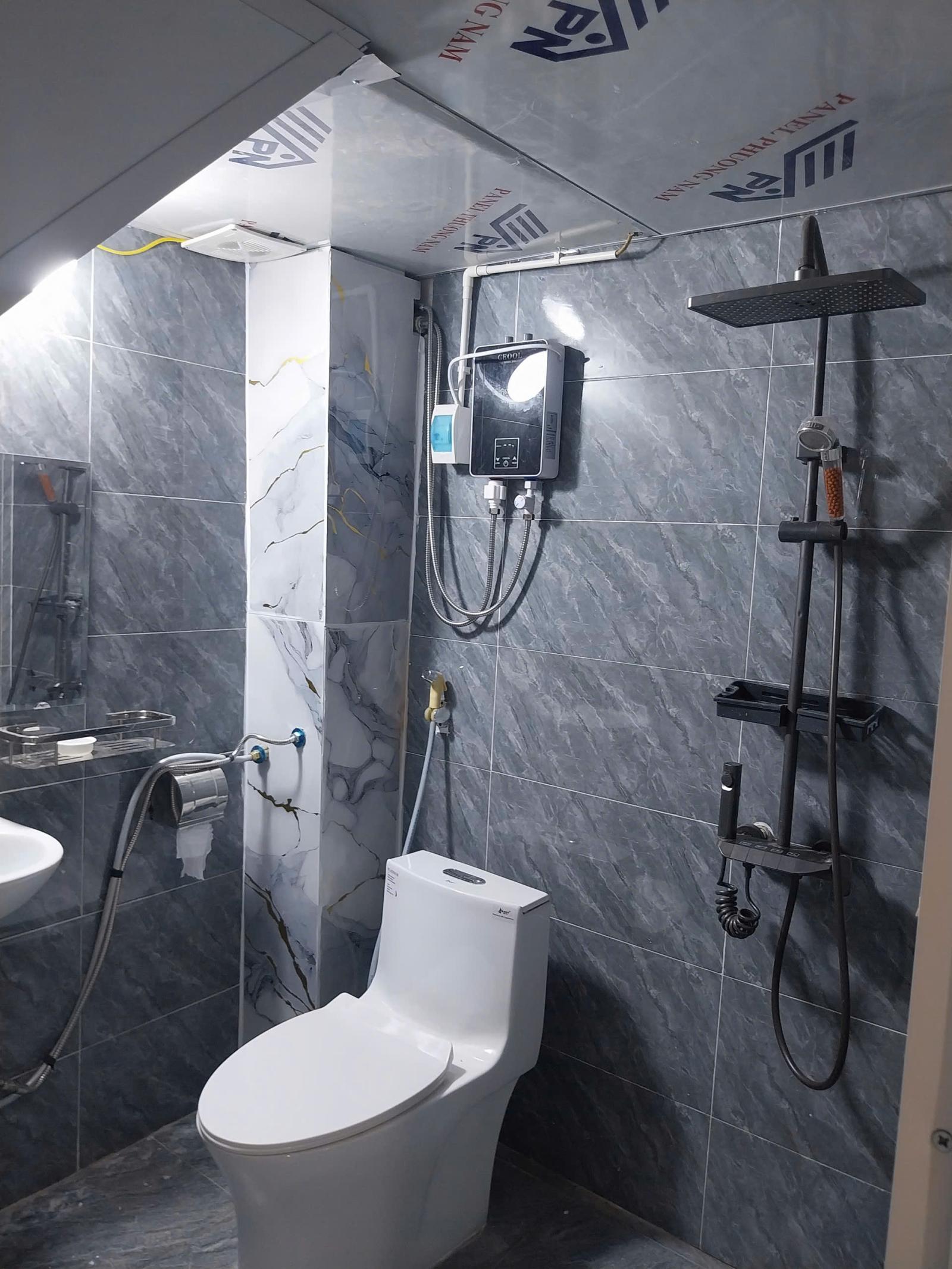 Cho thuê nhà giá rẻ Bùi Xương Trạch 68m2 x 2 tầng, 2 ngủ, 2 vệ sinh 7.5 Triệu 15992520