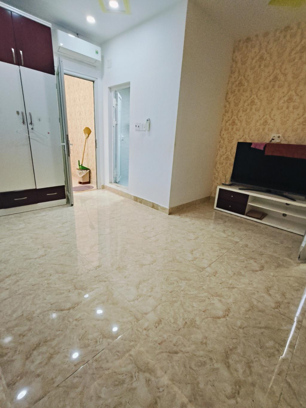 MẶT TIỀN ĐƯỜNG NỘI BỘ BÙI MINH
TRỰC Q8 - NGANG 4.5M- 4 TẦNG - TẶNG NỘI THẤT 15992547