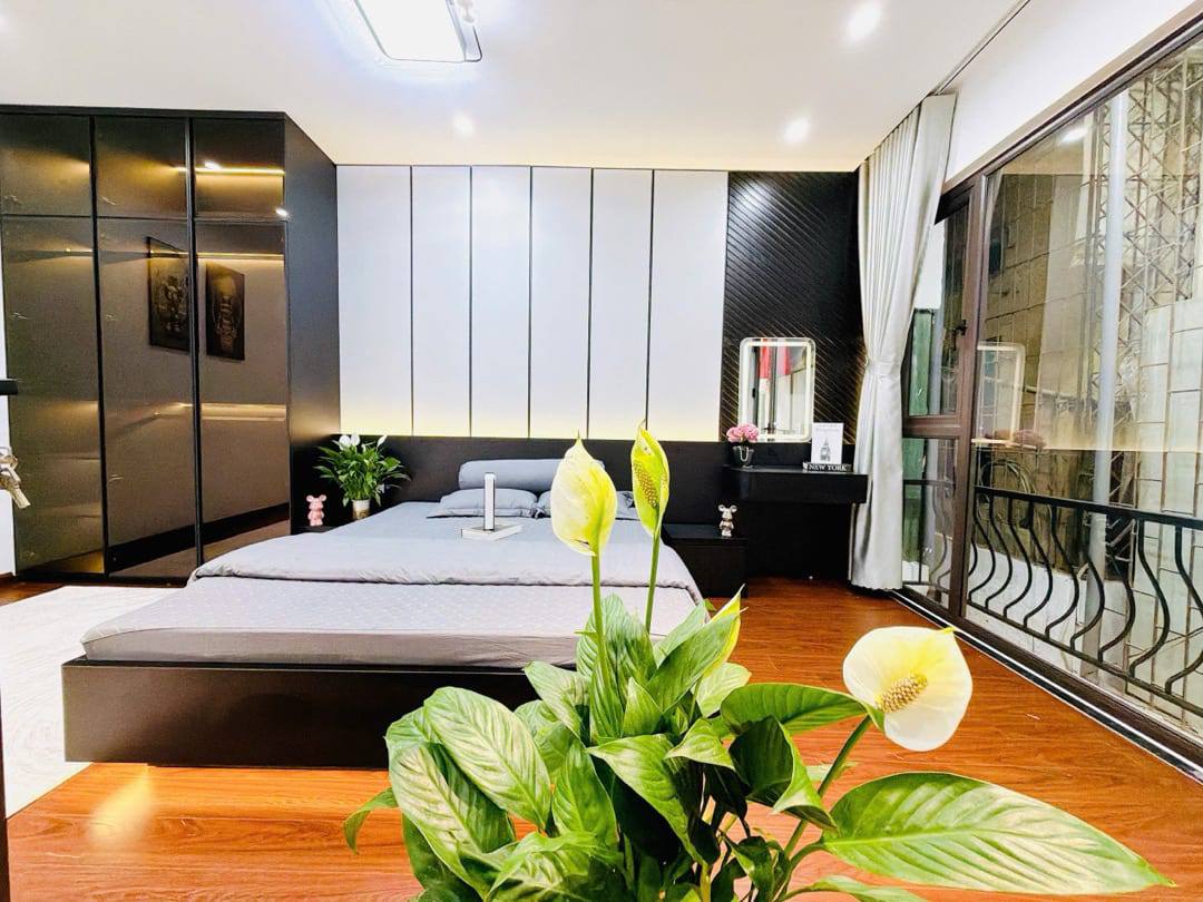 Bán nhà phân khúc hiếm phố Minh Khai, 31m2, 5 tầng , 3 phòng ngủ, giá hơn 7 tỉ 15992563