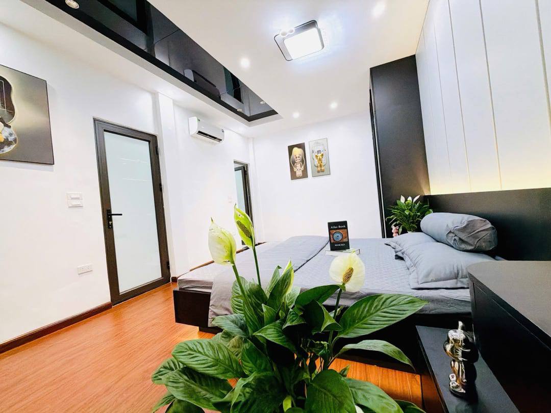 Bán nhà phân khúc hiếm phố Minh Khai, 31m2, 5 tầng , 3 phòng ngủ, giá hơn 7 tỉ 15992563