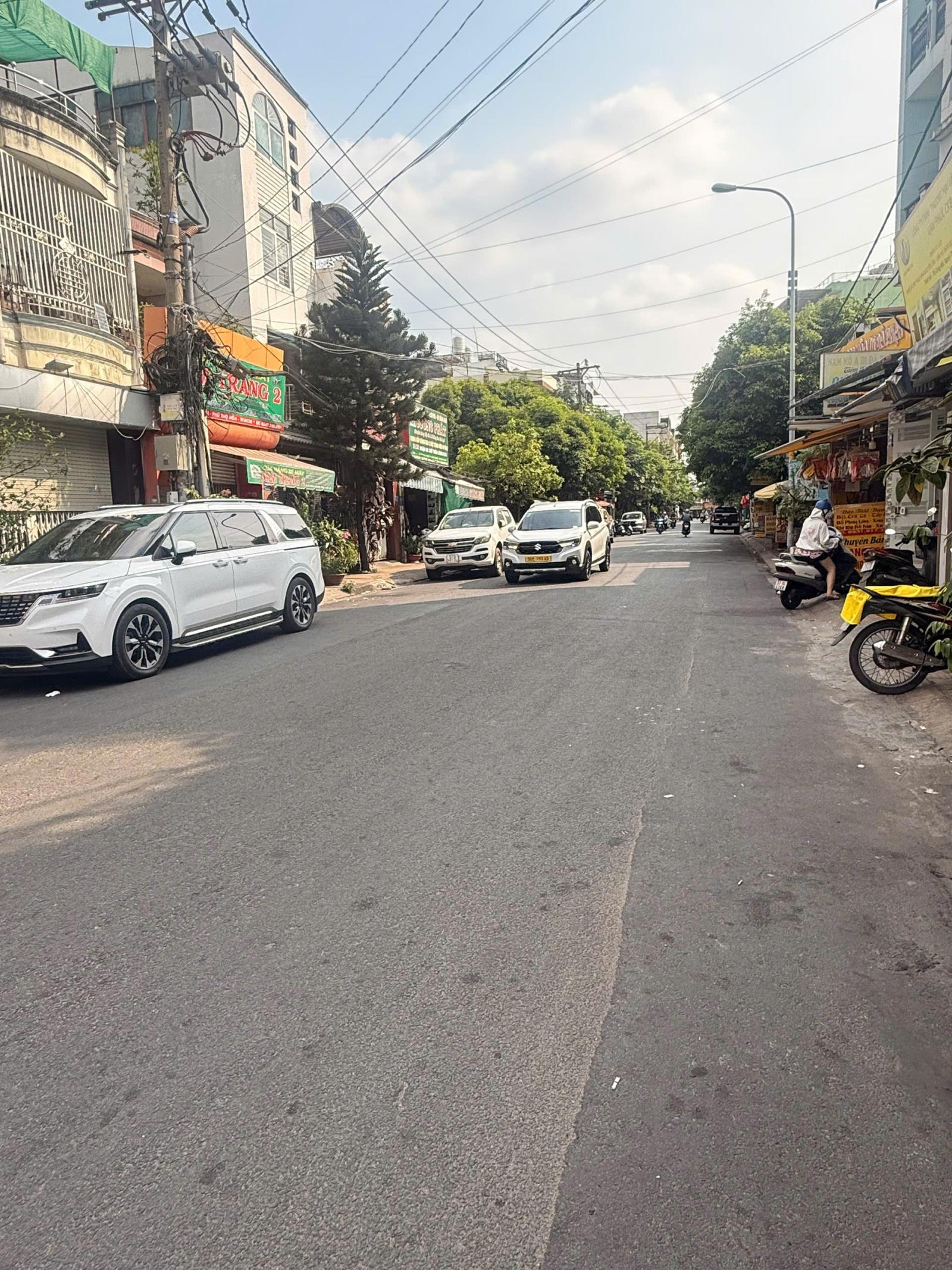 BÁN ĐẤT MẶT TIỀN - 4.4X20M2 - SÁT KHU TÂN SƠN NHÌ - ĐỘC LẬP 15992566