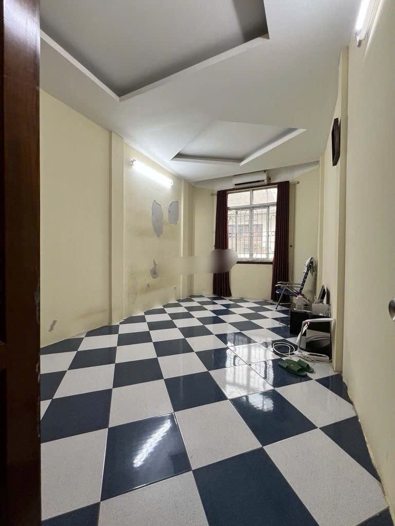 Cho thuê nhà nguyên căn ngõ 50 Mai Động, 45m2 x 4 tầng, 4PN, 12 Triệu vào ngay 15992565