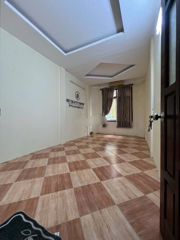 Cho thuê nhà nguyên căn ngõ 50 Mai Động, 45m2 x 4 tầng, 4PN, 12 Triệu vào ngay 15992565