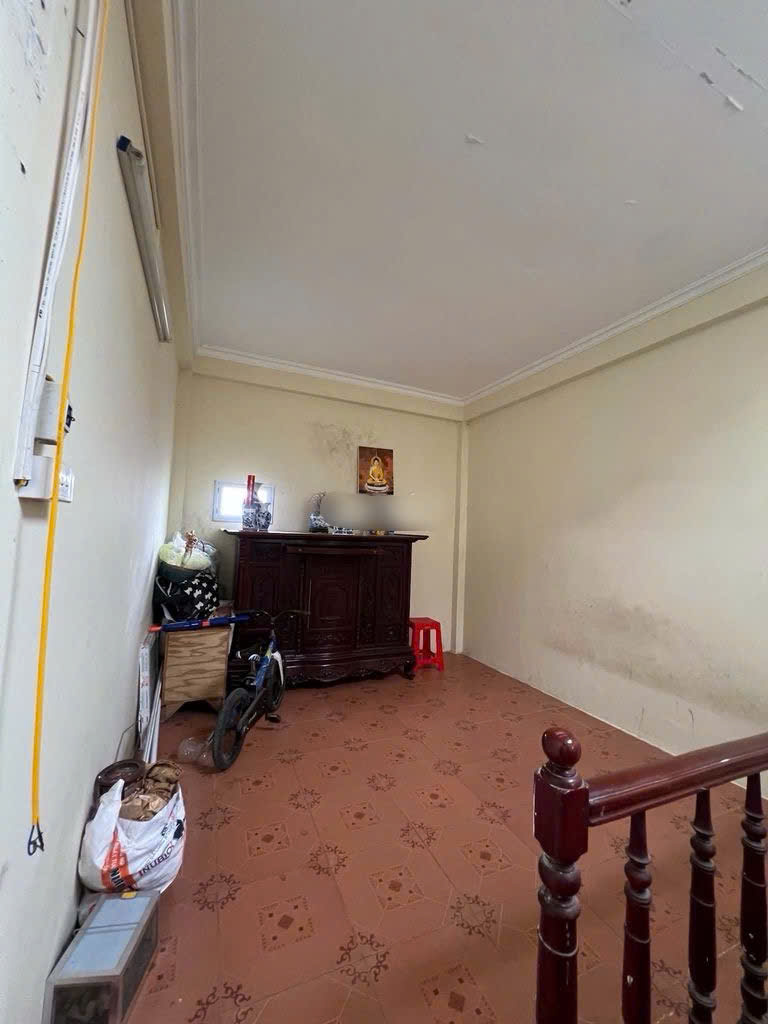 Cho thuê nhà nguyên căn ngõ 50 Mai Động, 45m2 x 4 tầng, 4PN, 12 Triệu vào ngay 15992565