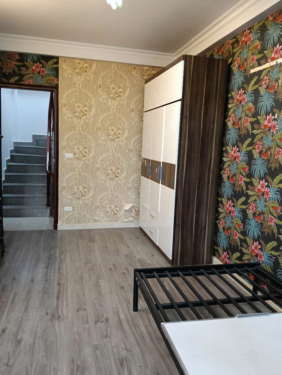 Bán gấp giá rẻ tập thể Ngọc Hồi sổ 17m/46m, tầng 3, 1.95 tỷ Thanh Trì.. 15992601