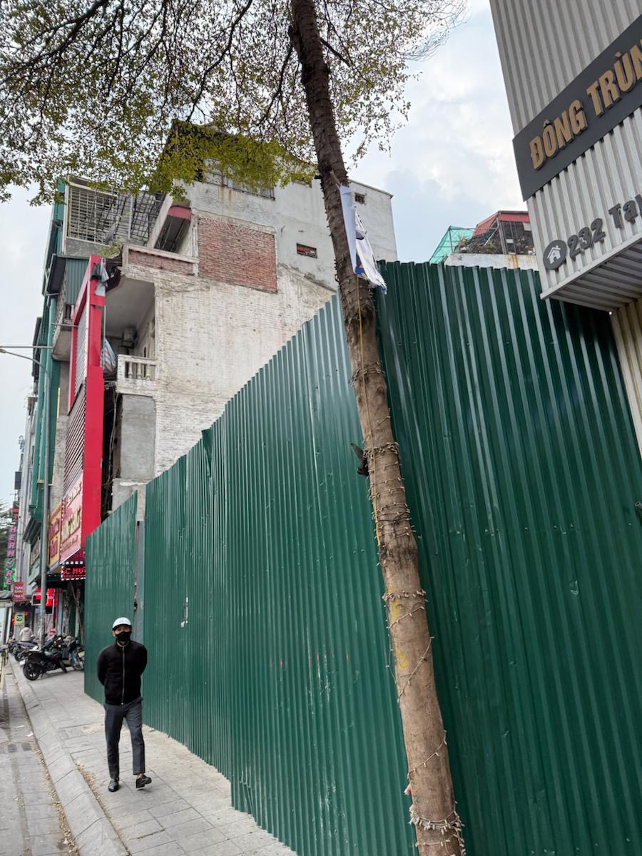 🔅 ĐẤT VÀNG MẶT PHỐ TÂY SƠN,  630M2 MT 18M, HẬU 20M, SẴN GPXD 9T  8 NỔI 1 HẦM, 🔅 15992615