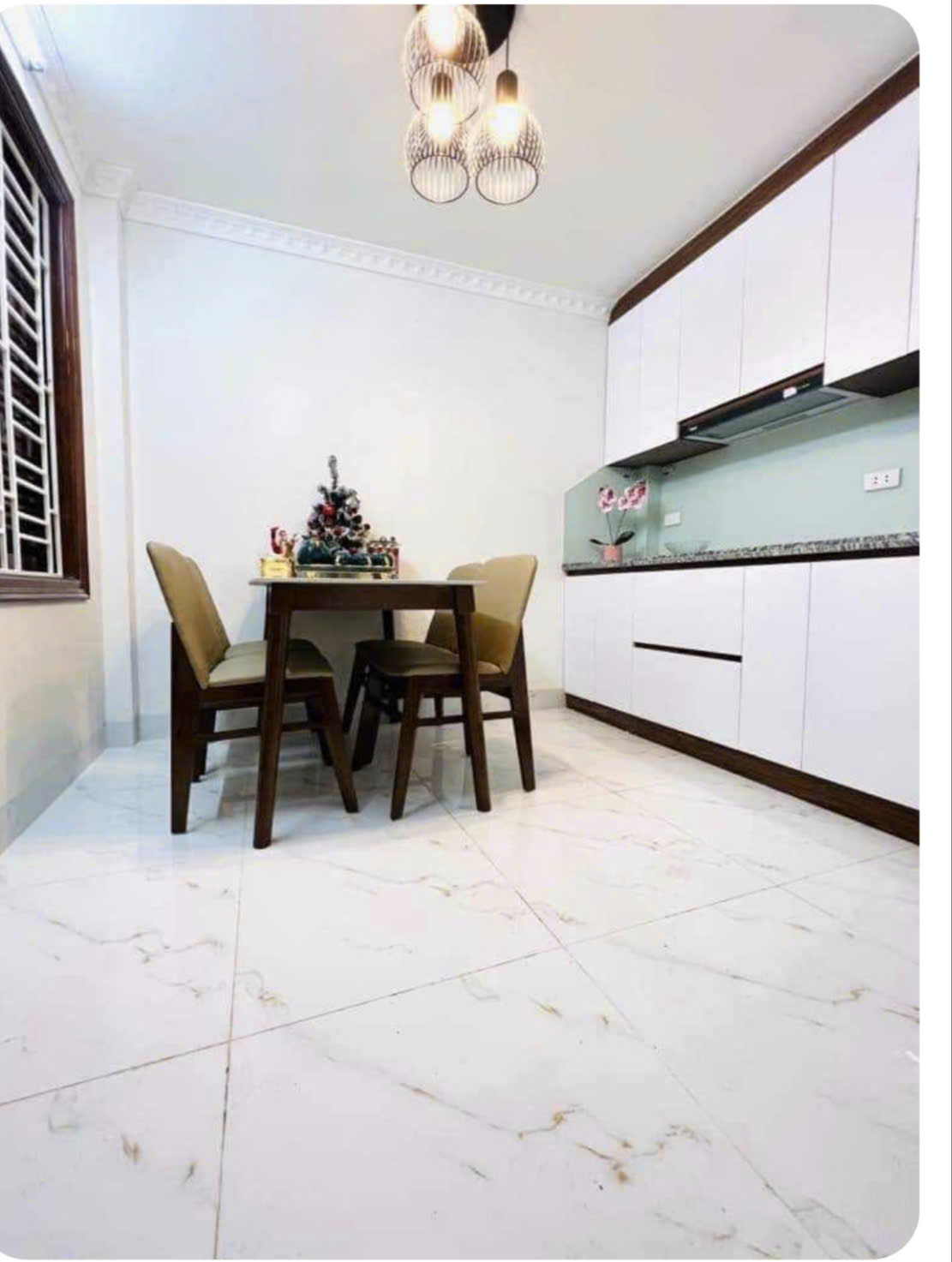 BÁN GẤP NHÀ ĐẸP ĐỘI CẤN BA ĐÌNH GIÁP DANH TÂY HỒ, CẦU GIẤY, PHÂN LÔ FULL NỘI THẤT 7,5 TỶ
 15992680