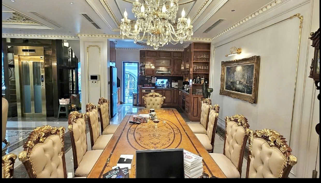 Biệt thự Khu Đô thị Văn Phú 190 m 4 tầng hoàn thiện thang máy mt 10 vỉa hè ô tô tránh 15992683