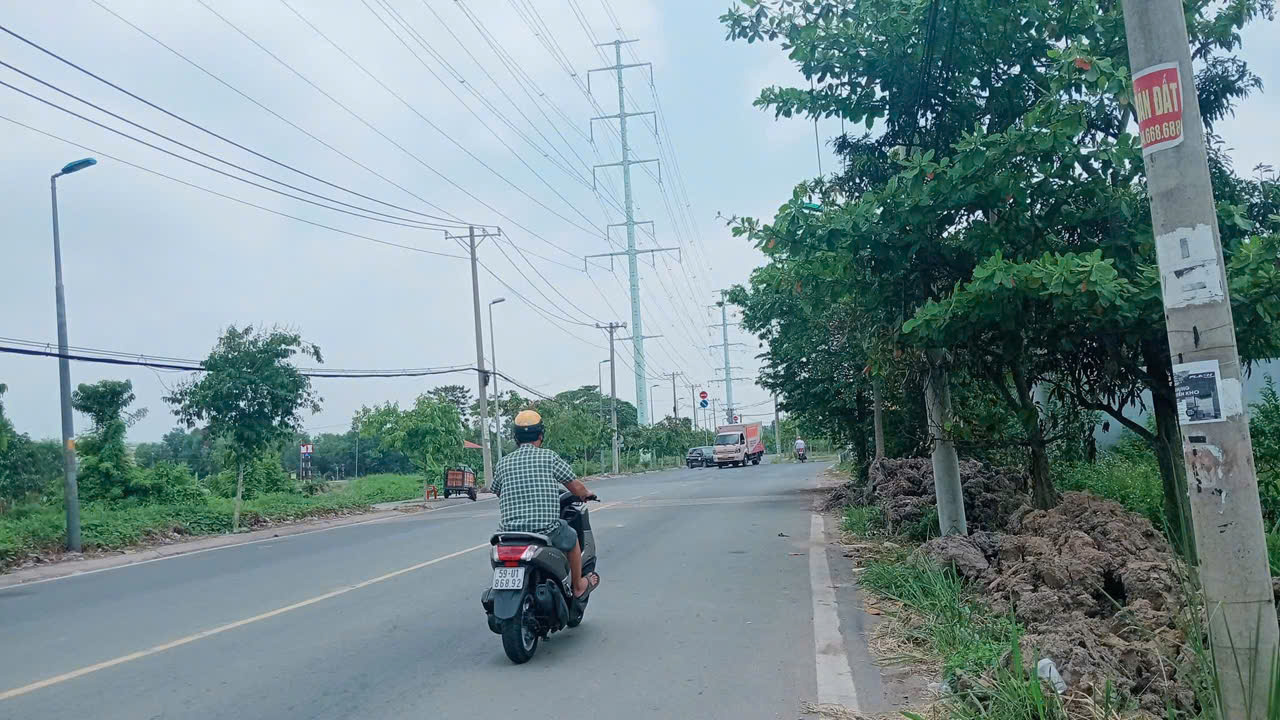 ĐẤT ĐẸP ĐẶNG CÔNG BỈNH – GẦN VINHOMES – XE TẢI TỚI ĐẤT 15992688