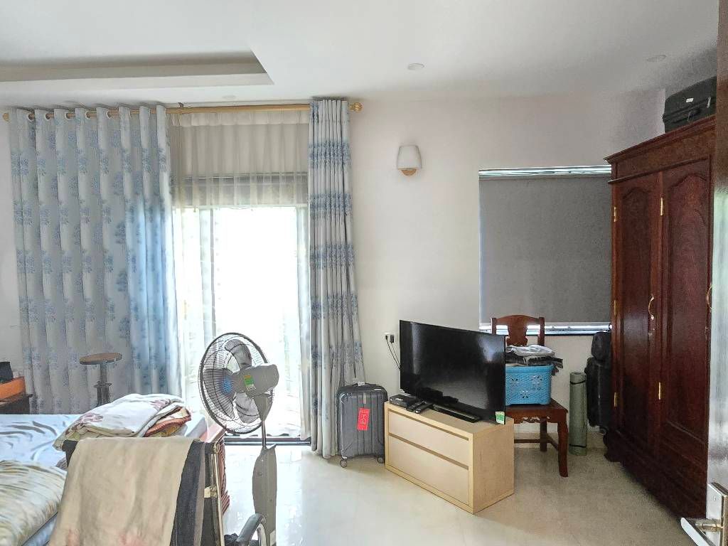 Bán nhà Hoàng Như Tiếp- Kinh doanh- sát phố - Dân xây 100m 3 tầng nhỉnh 17 tỷ(TL) 15992752