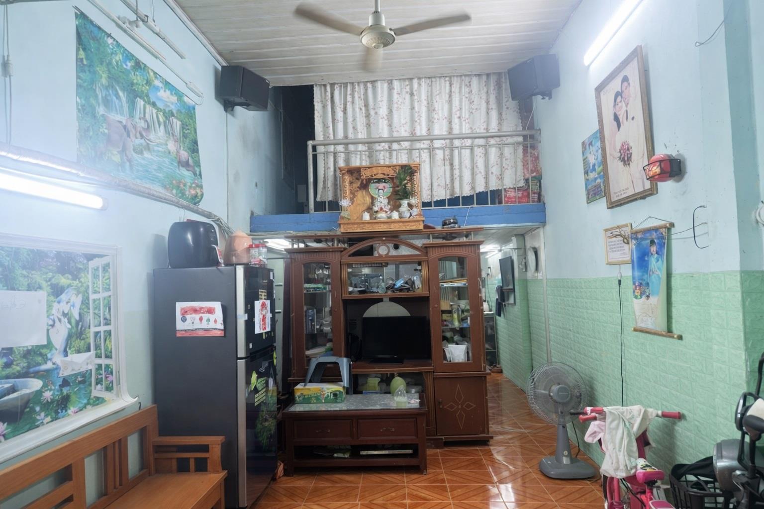 CHỈ 4,5 TỶ, 70M2, SÁT MẶT TIỀN, NGUYỄN VĂN QUÁ, Q12. 15992784