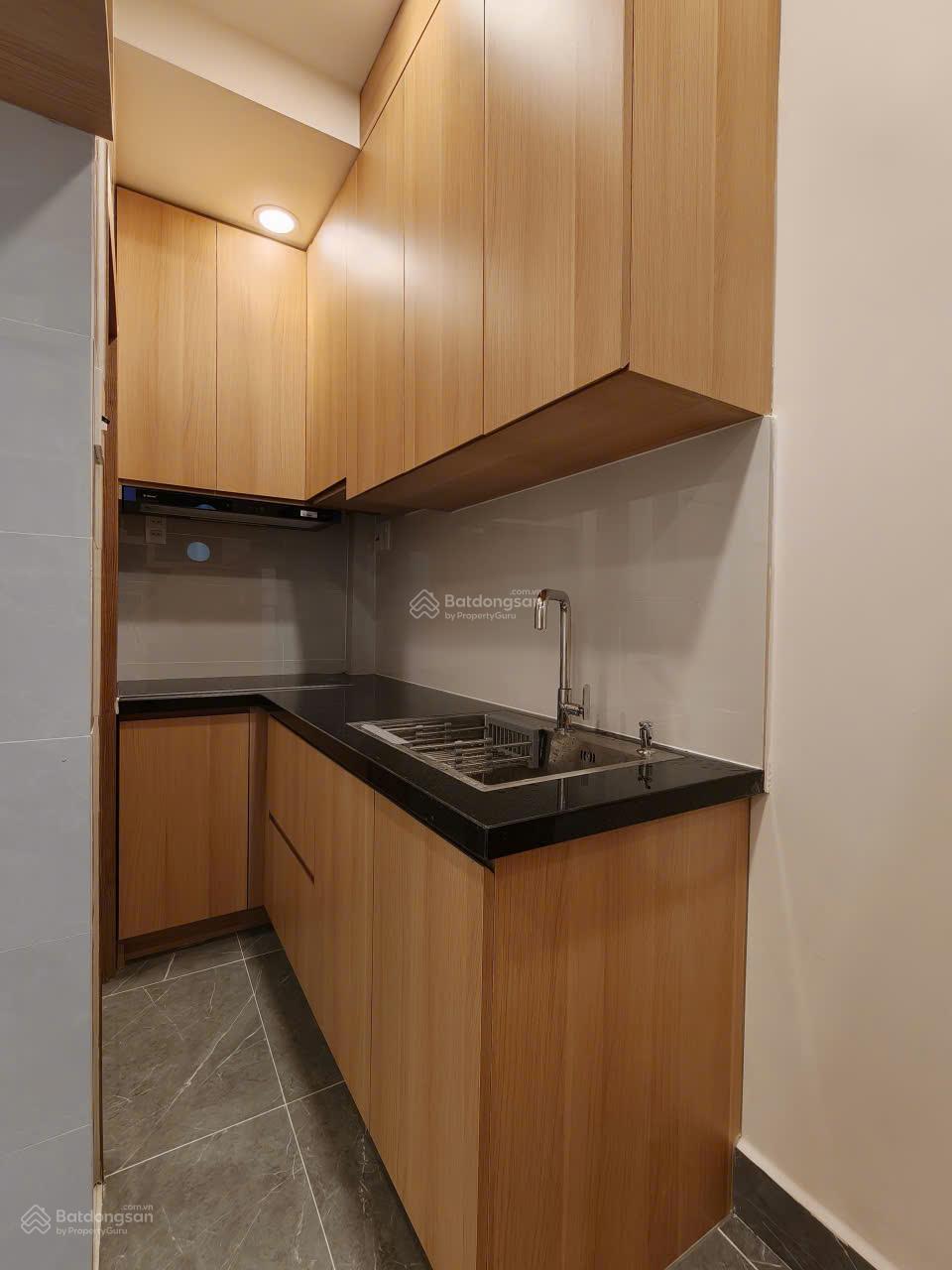 GIÁ TỐT: BÁN NHÀ 3 TẦNG, DTSD 75M2, 4PN +NỘI THẤT MỚI XÂY, HẺM RỘNG 8M TRUNG TÂM P.13, Q.10 15992789