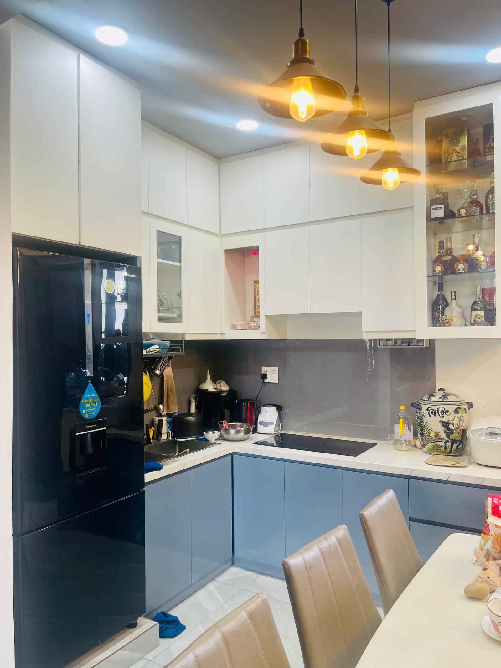 Bán căn hộ 3PN 98m2 tại Lý Thường Kiệt Q11, Tầng 8 Full nội thất  15992828