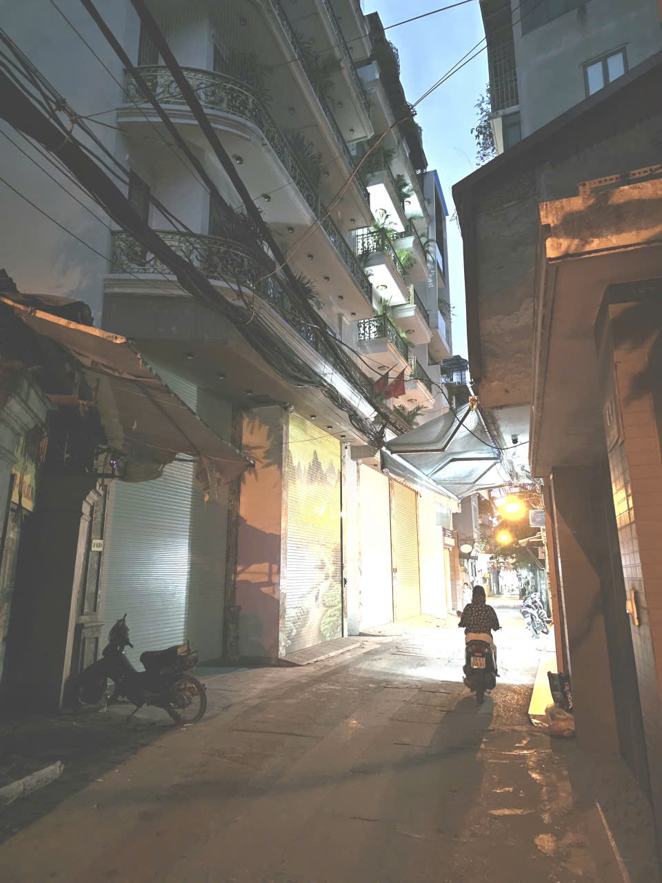 HOT ! HOT! HOT !NHÀ 6 TẦNG THANG M Á Y – TRƯƠNG ĐỊNH 15992836