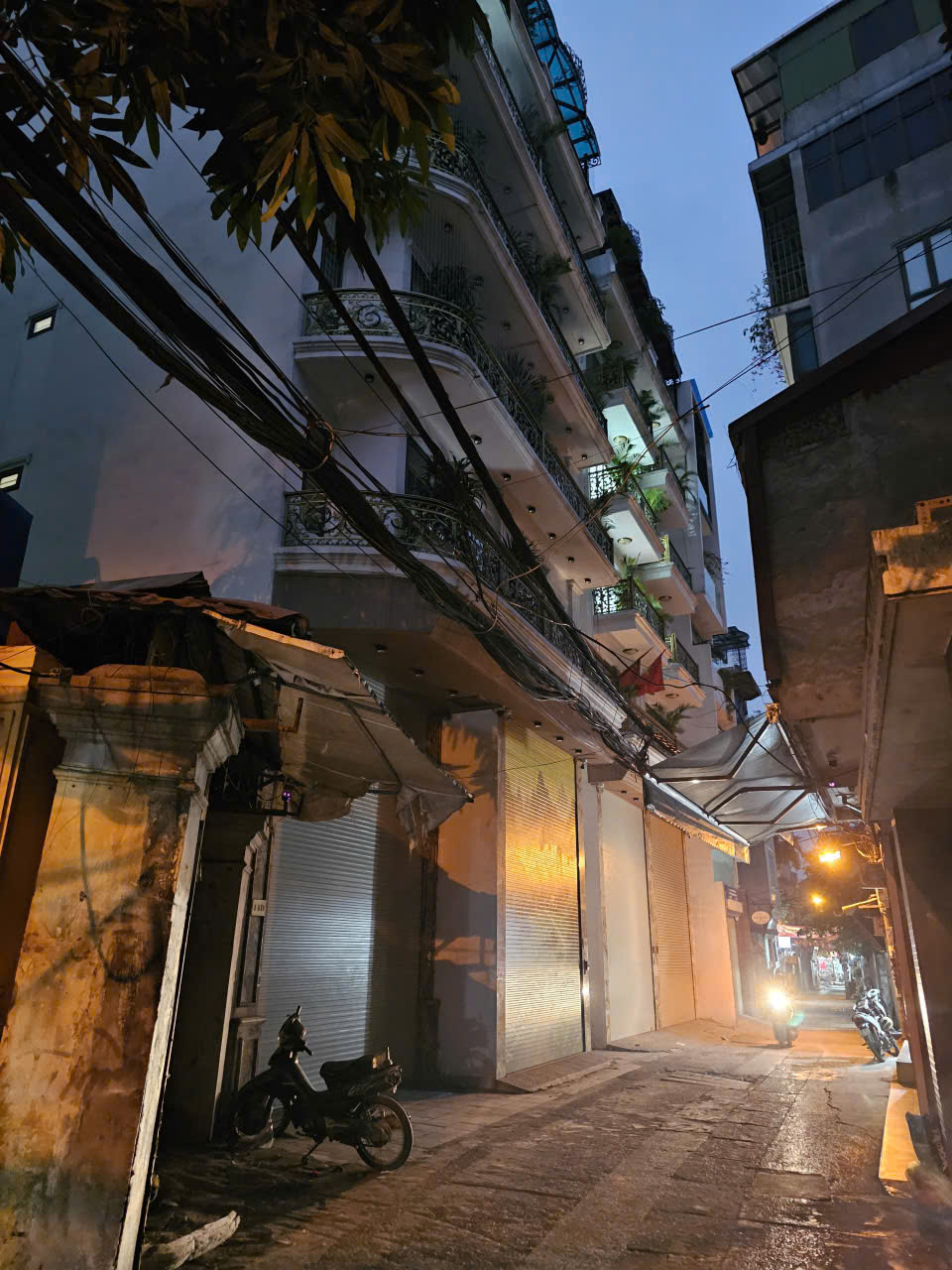 HOT ! HOT! HOT !NHÀ 6 TẦNG THANG M Á Y – TRƯƠNG ĐỊNH 15992836