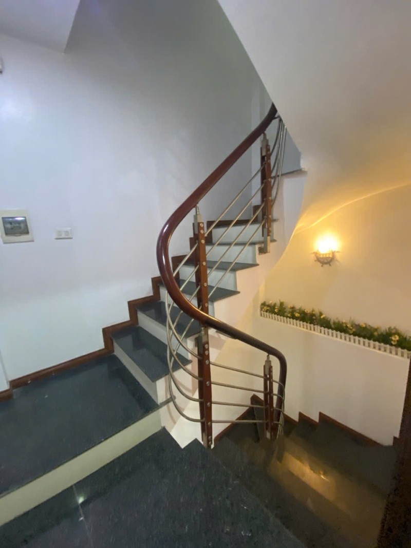 NGỌC THỤY – NHÀ 5 TẦNG - 3 PHÒNG NGỦ – NGÕ THOÁNG – GIÁ TỐT LONG BIÊN 15992967