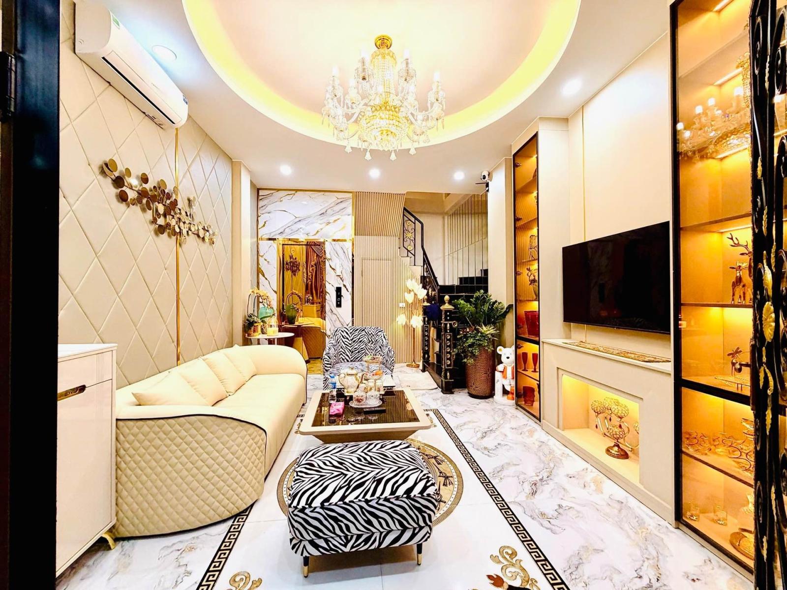 Bán nhà Hoàng Mai 35m2 sẵn nhà 5 tầng full nội thất về ở ngay giá  9.75tỷ 15992969