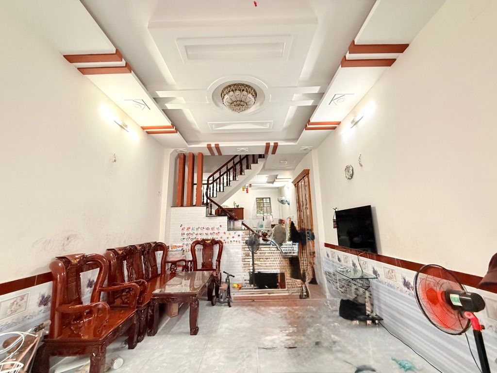 NHÀ 3 TẦNG ĐÚC BTCT Ô TÔ ĐỖ CỬA THÔNG KHẮP NGÃ 15993116