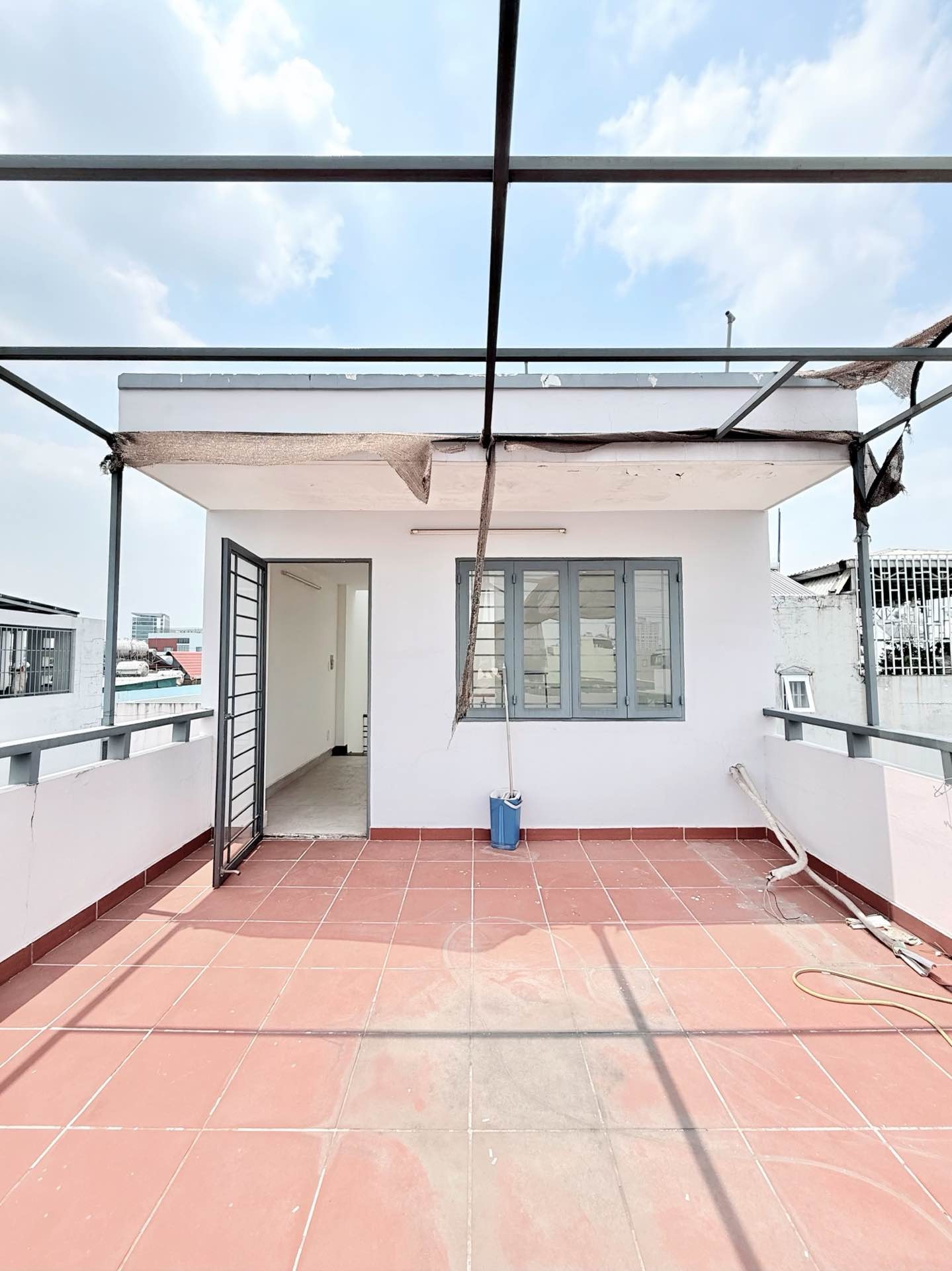 SÁT MẶT TIỀN PHẠM VĂN ĐỒNG - BÌNH THẠNH - 5 TẦNG BTCT - 45m2 - SỔ A4 HOÀN CÔNG ĐỦ - CHỈ 7.x TỶ còn 15993172