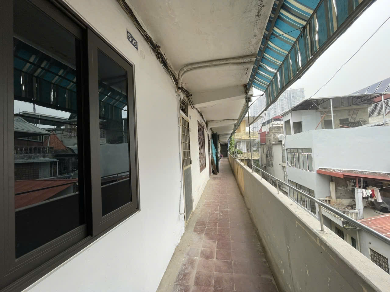 Tầng 5 Tôn Đức Thắng - Đống Đa 
40m / 1PN / 1WC / 1 khách . Sổ Đỏ Ở Hoặc Cho Thuê Đều Tăng Giá 
 15993177