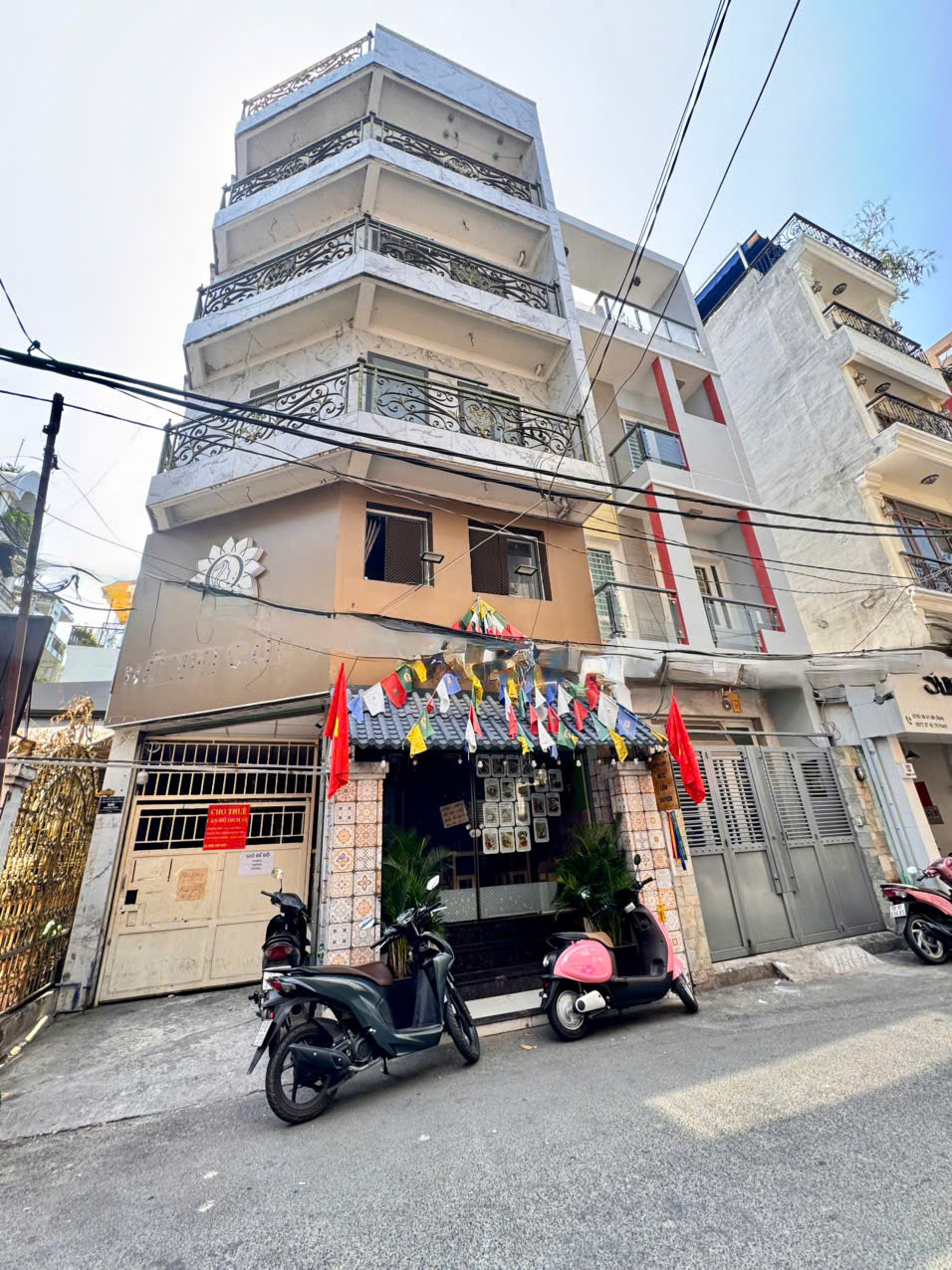 BÁN SIÊU PHẨM LÔ GÓC 2 MẶT TIỀN HXH Đ.NGUYỄN TRÃI, QUẬN 1- DT 225M2 NGANG LỚN 12M*19M- DÒNG TIỀN 15993178