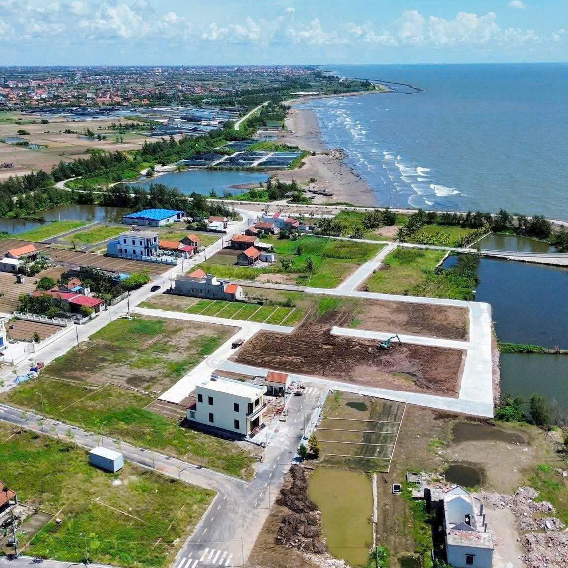 BÁN NHANH LÔ ĐẤT MẶT BIỂN SÁT KHU KINH TẾ NINH CƠ 110M2 CHỈ 1.3 TỶ SDCC HẠ TẦNG HOÀN THIỆN 15993210