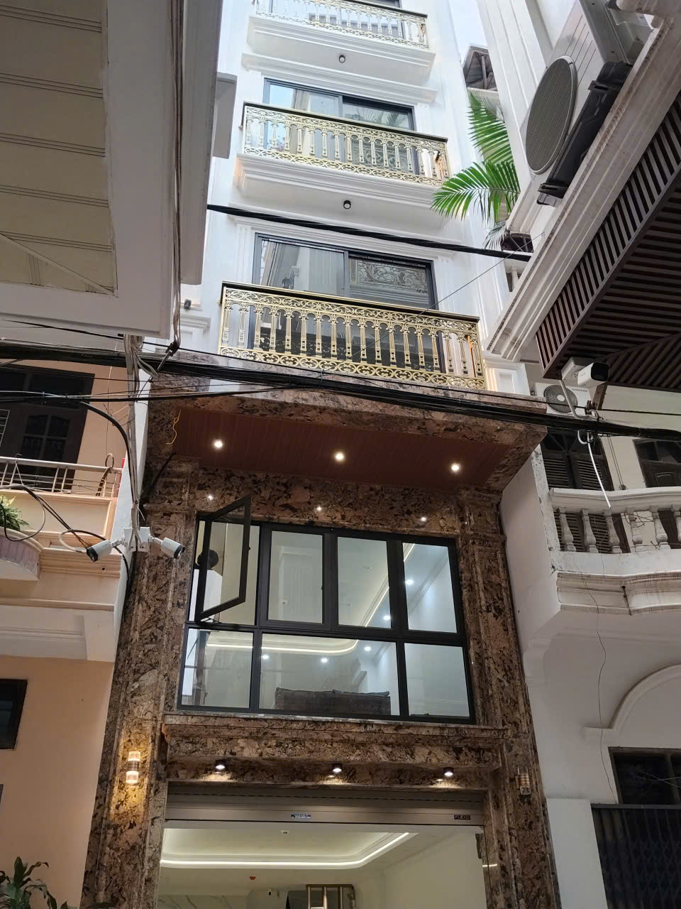 BÁN NHÀ CẦU GIẤY LÔ GÓC 55M2 - 6 TẦNG -10 PHÒNG KHÉP KÍN FULL NỘI THẤT, GIÁ 14,6 TỶ 15993216