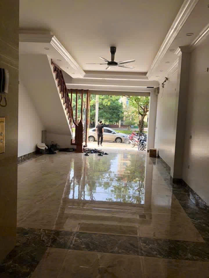 CHÍNH CHỦ ) CHO THUÊ NHÀ 05 TẦNG ĐỂ KINH DOANH - VỊ TRÍ VÀNG TẠI TP. THANH HÓA 15993223