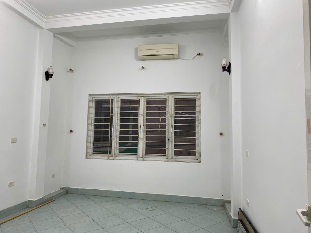 CHO THUÊ TẦNG 1 + 2 LÀM VĂN PHÒNG và MẶT BẰNG KINH DOANH – HÀ ĐÔNG, HÀ NỘI 15993238