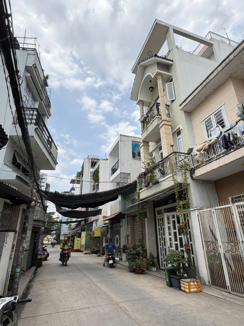 Siêu Phẩm hẻm 6m thông KD Đ số 11 BHH gần chợ 26/3 khu VIP nhà lầu 58m2-2 tầng 5 tỷ 2 15993257