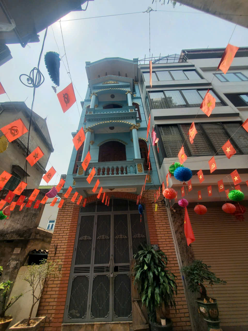 Bán nhà Sài Đồng,Long Biên 4 tầng,40m,mt4.2m oto tránh nhỉnh 10 tỷ
 15993266