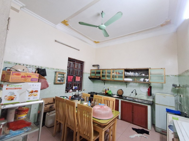 Bán nhà Sài Đồng,Long Biên 4 tầng,40m,mt4.2m oto tránh nhỉnh 10 tỷ
 15993266