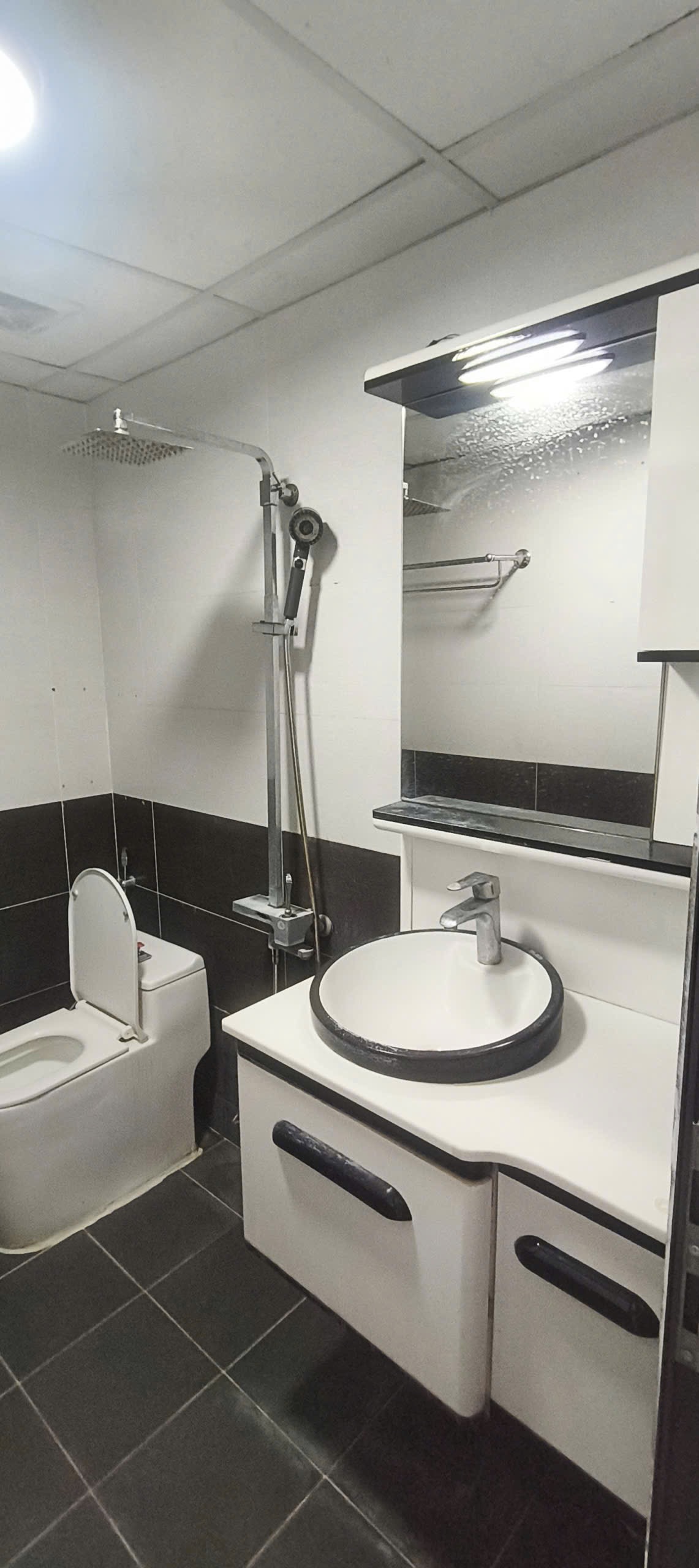 Chính chủ bán nhà phúc lợi. Diện tích 54m2 căn hộ đẹp tầng cao thoáng mát 15993275