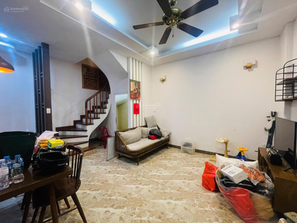 Bán nhà ngõ Trần Duy Hưng, Cầu Giấy, 35m2 x 4 tầng, 3PN, SĐCC, 14.3 tỷ 15993305