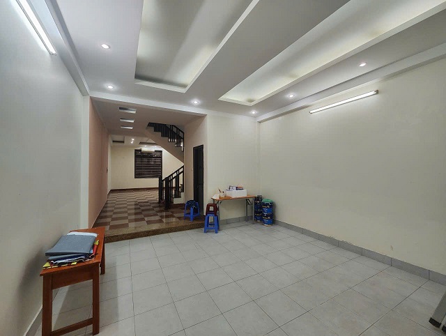 Gia đình cho thuê nhà số 39 ngõ 402 phường Bạch Mai. 15993319